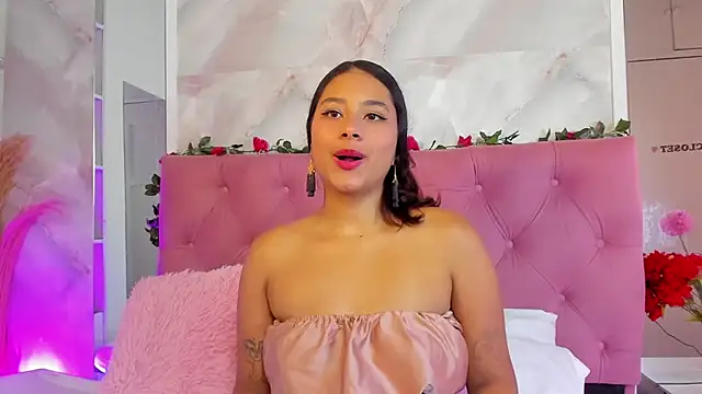Snapshot of AnnaQueen_ chatting on October 7, 2025, 4:19 pm AnnaQueen online show from October 7, 2025, 4:19 pm