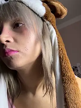 Snapshot of bigbabykiki chatting on November 22, 2025, 3:22 pm bigbabykiki online show from November 22, 2025, 3:22 pm