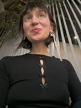 Snapshot of bigbabykiki chatting on February 9, 2025, 1:35 pm bigbabykiki online show from February 9, 2025, 1:35 pm