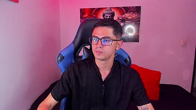 Snapshot of Ethan_Sai___ chatting on November 5, 2025, 12:47 am Ethan Sai online show from November 5, 2025, 12:47 am