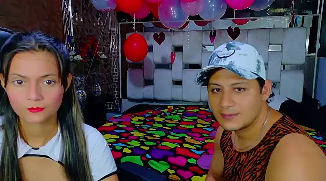 Snapshot of ValentinaAndTerry chatting on February 15, 2025, 8:54 am ValentinaAndTerry online show from February 15, 2025, 8:54 am