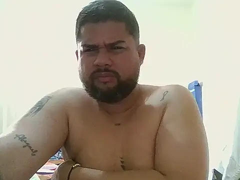 Snapshot of GABRIELGARCIA1313 chatting on February 14, 2026, 6:41 pm GABRIELGARCIA1313 online show from February 14, 2026, 6:41 pm