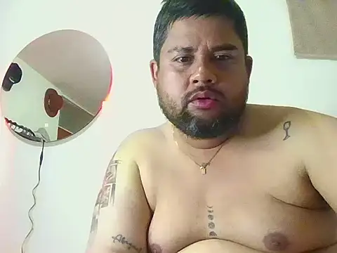 Snapshot of GABRIELGARCIA1313 chatting on June 22, 2026, 11:24 pm GABRIELGARCIA1313 online show from June 22, 2026, 11:24 pm