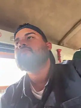 Snapshot of GABRIELGARCIA1313 chatting on February 2, 2026, 5:01 pm GABRIELGARCIA1313 online show from February 2, 2026, 5:01 pm