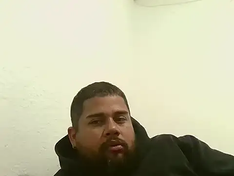 Snapshot of GABRIELGARCIA1313 chatting on February 5, 2026, 1:01 am GABRIELGARCIA1313 online show from February 5, 2026, 1:01 am