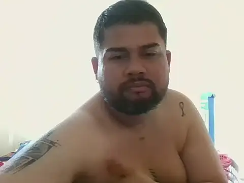 Snapshot of GABRIELGARCIA1313 chatting on February 15, 2026, 7:35 pm GABRIELGARCIA1313 online show from February 15, 2026, 7:35 pm