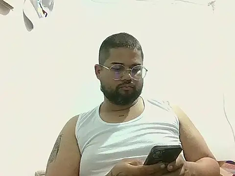 Snapshot of GABRIELGARCIA1313 chatting on January 13, 2026, 8:02 pm GABRIELGARCIA1313 online show from January 13, 2026, 8:02 pm