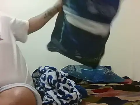 Snapshot of GABRIELGARCIA1313 chatting on May 27, 2026, 11:12 pm GABRIELGARCIA1313 online show from May 27, 2026, 11:12 pm