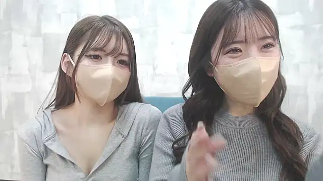 Snapshot of LOVE_MOMO_LOVE chatting on February 4, 2025, 11:38 am LOVE MOMO LOVE online show from February 4, 2025, 11:38 am