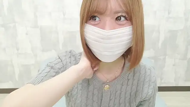 Snapshot of LOVE_MOMO_LOVE chatting on April 21, 2026, 11:39 am LOVE MOMO LOVE online show from April 21, 2026, 11:39 am