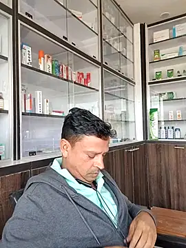 Raj1043 online show from November 26, 2025, 5:18 am