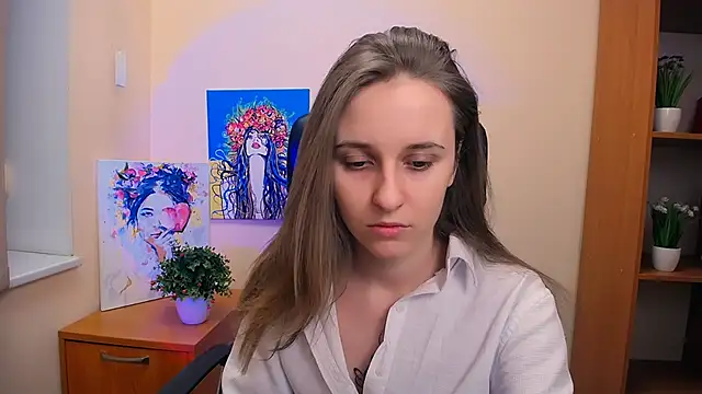 Snapshot of _Nicole_new chatting on February 17, 2025, 1:00 pm  Nicole new online show from February 17, 2025, 1:00 pm