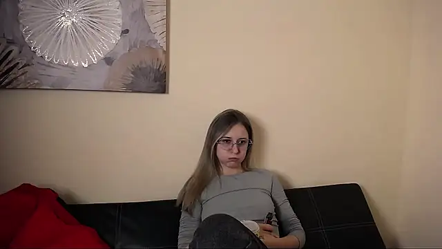 Snapshot of _Nicole_new chatting on March 4, 2026, 10:34 am Nicole new online show from March 4, 2026, 10:34 am