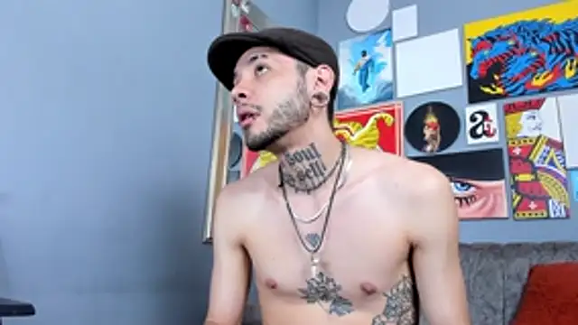 Snapshot of MurdockH chatting on December 17, 2025, 8:58 pm MurdockH online show from December 17, 2025, 8:58 pm