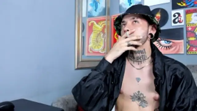 Snapshot of MurdockH chatting on November 24, 2025, 7:52 am MurdockH online show from November 24, 2025, 7:52 am