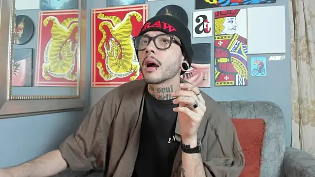 Snapshot of MurdockH chatting on October 12, 2025, 3:08 am MurdockH online show from October 12, 2025, 3:08 am