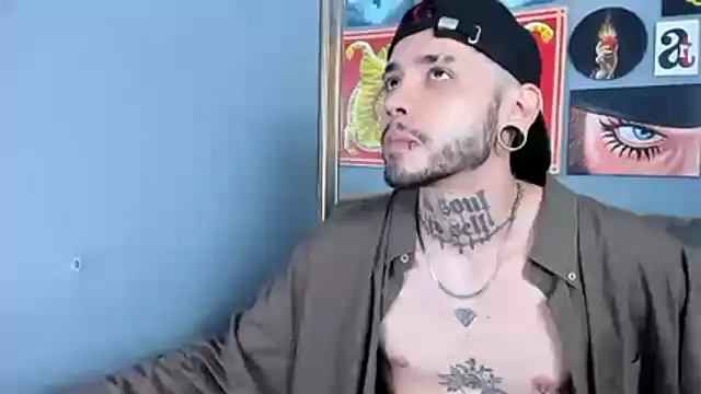 Snapshot of MurdockH chatting on December 22, 2025, 9:59 pm MurdockH online show from December 22, 2025, 9:59 pm