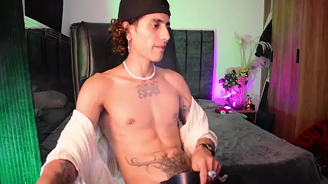 Snapshot of DemonKush-- chatting on May 29, 2026, 6:30 am DemonKush-- online show from May 29, 2026, 6:30 am