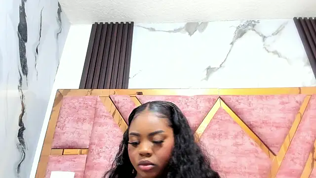 Snapshot of mia_alvares chatting on May 6, 2026, 11:47 am mia alvares online show from May 6, 2026, 11:47 am