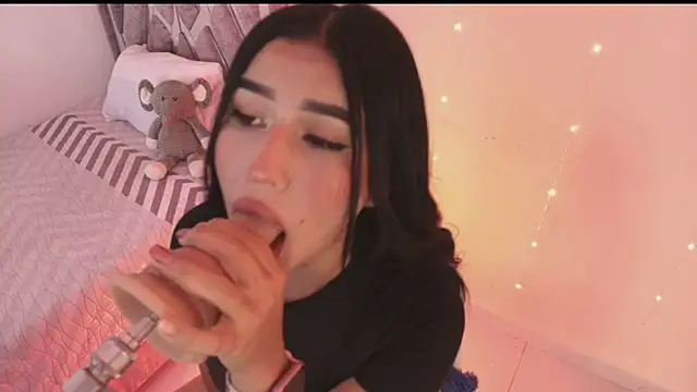 Snapshot of sweety_mariann1 chatting on January 8, 2026, 9:32 pm sweety mariann1 online show from January 8, 2026, 9:32 pm