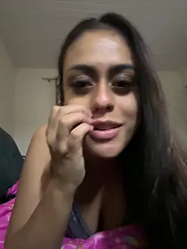 amorinha99 online show from April 25, 2026, 12:57 am