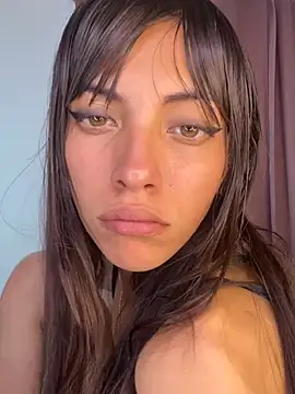 Snapshot of MiaGoth_ chatting on April 12, 2026, 8:34 pm MiaGoth online show from April 12, 2026, 8:34 pm