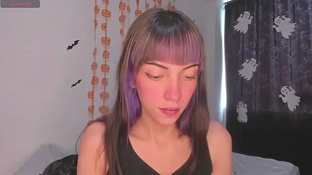 MiaGoth  online show from October 22, 2025, 4:17 pm