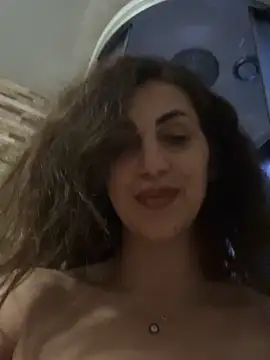 EmaSkyes online show from October 3, 2025, 7:15 pm