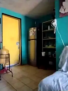 Snapshot of Tapatioint301 chatting on February 7, 2025, 7:27 pm Tapatioint301 online show from February 7, 2025, 7:27 pm