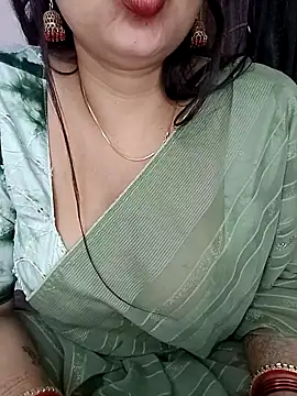 Snapshot of kaamuk_shweta chatting on October 16, 2025, 5:05 am kaamuk shweta online show from October 16, 2025, 5:05 am