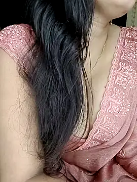 Snapshot of kaamuk_shweta chatting on November 6, 2025, 2:54 pm kaamuk shweta online show from November 6, 2025, 2:54 pm