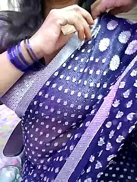 Snapshot of kaamuk_shweta chatting on November 4, 2025, 6:06 am kaamuk shweta online show from November 4, 2025, 6:06 am