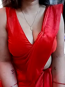 Snapshot of kaamuk_shweta chatting on December 1, 2025, 4:57 am kaamuk shweta online show from December 1, 2025, 4:57 am