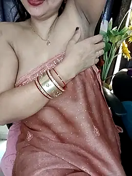 Snapshot of kaamuk_shweta chatting on November 30, 2025, 4:13 am kaamuk shweta online show from November 30, 2025, 4:13 am