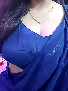 Snapshot of kaamuk_shweta chatting on November 5, 2025, 7:00 am kaamuk shweta online show from November 5, 2025, 7:00 am