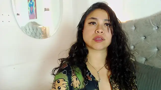 hinataleecs online show from March 31, 2026, 10:39 am