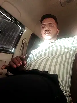 Snapshot of Mmm992170 chatting on March 6, 2025, 12:09 pm Mmm992170 online show from March 6, 2025, 12:09 pm