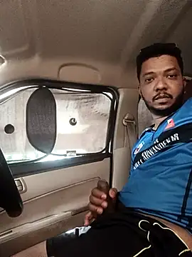 Snapshot of Mmm992170 chatting on March 18, 2025, 11:22 am Mmm992170 online show from March 18, 2025, 11:22 am