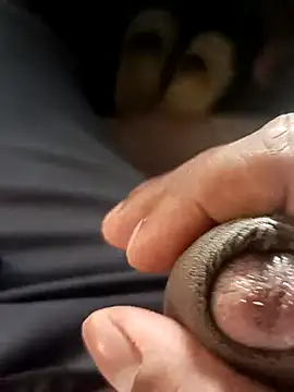 Snapshot of Mmm992170 chatting on February 24, 2025, 11:21 am Mmm992170 online show from February 24, 2025, 11:21 am