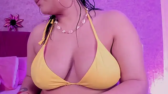 Snapshot of LorenaStevens chatting on December 20, 2025, 1:58 pm LorenaStevens online show from December 20, 2025, 1:58 pm