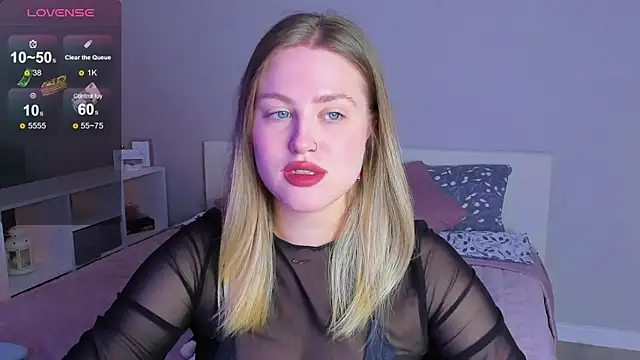 Snapshot of _Sarah_Soul_ chatting on November 3, 2025, 7:57 am Sarah Soul online show from November 3, 2025, 7:57 am