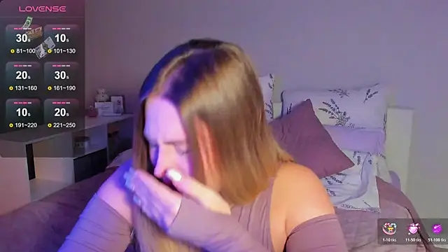 Snapshot of _Sarah_Soul_ chatting on October 27, 2025, 12:11 am Sarah Soul online show from October 27, 2025, 12:11 am