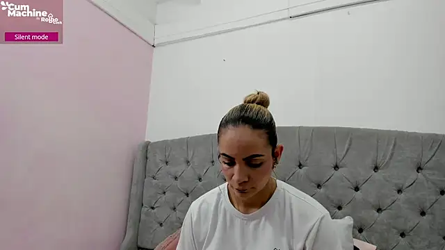 Valesskahall online show from November 30, 2025, 12:06 pm