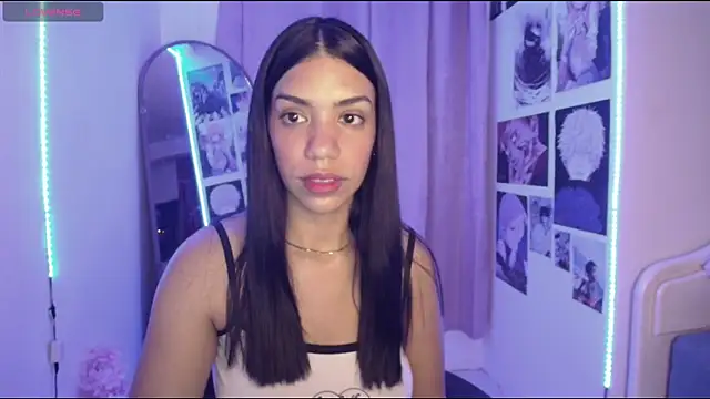 Snapshot of -Naomyy- chatting on February 9, 2025, 12:39 am -Naomyy- online show from February 9, 2025, 12:39 am