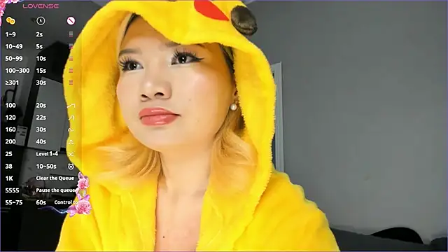 Snapshot of Xiao_Mei_ chatting on May 22, 2026, 2:42 am Xiao Mei online show from May 22, 2026, 2:42 am