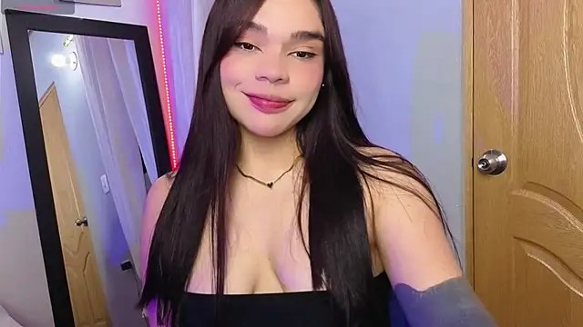 Snapshot of Veronica_111 chatting on June 6, 2026, 3:01 am Veronica 111 online show from June 6, 2026, 3:01 am
