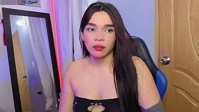 Snapshot of Veronica_111 chatting on May 24, 2026, 10:53 pm Veronica 111 online show from May 24, 2026, 10:53 pm