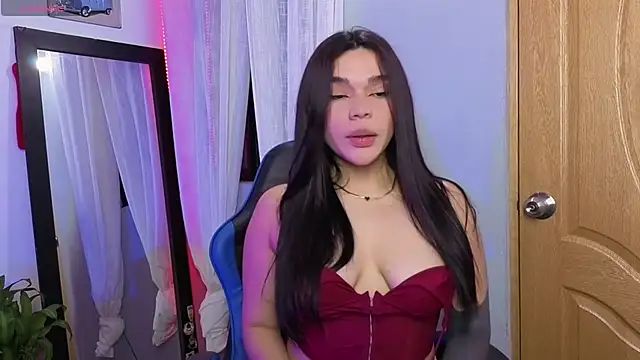 Snapshot of Veronica_111 chatting on May 8, 2026, 4:38 am Veronica 111 online show from May 8, 2026, 4:38 am
