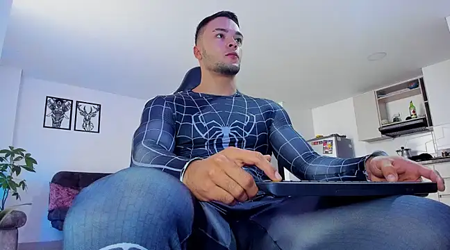 alexander collin02 online show from January 6, 2025, 1:30 pm