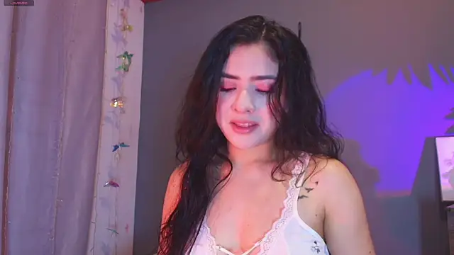 Snapshot of adara_johnson__ chatting on April 27, 2026, 12:03 pm adara johnson online show from April 27, 2026, 12:03 pm